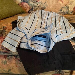 New York & Company 
Long Sleeve Stretch Gold/Navy Stripe